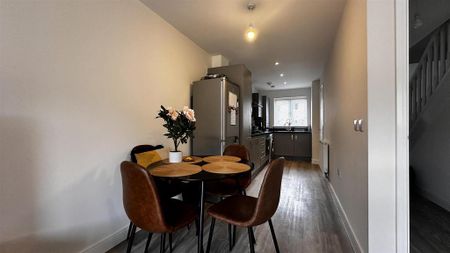 2 bedroom terraced house to rent - Photo 2