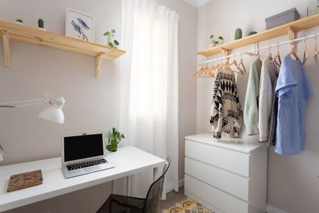 Carrer de Freixures, Barcelona, Catalonia 08003 - Photo 4