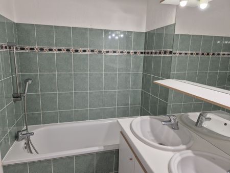 Location Appartement 2 pièces 45m² GRABELS 34790 - Photo 2