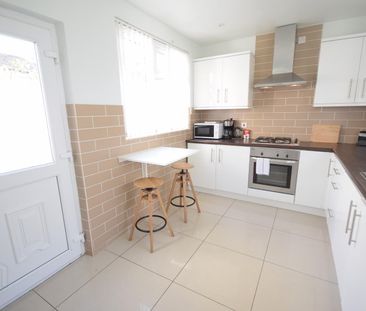 13 Ballygowan Road, BT57LH, Belfast - Photo 1