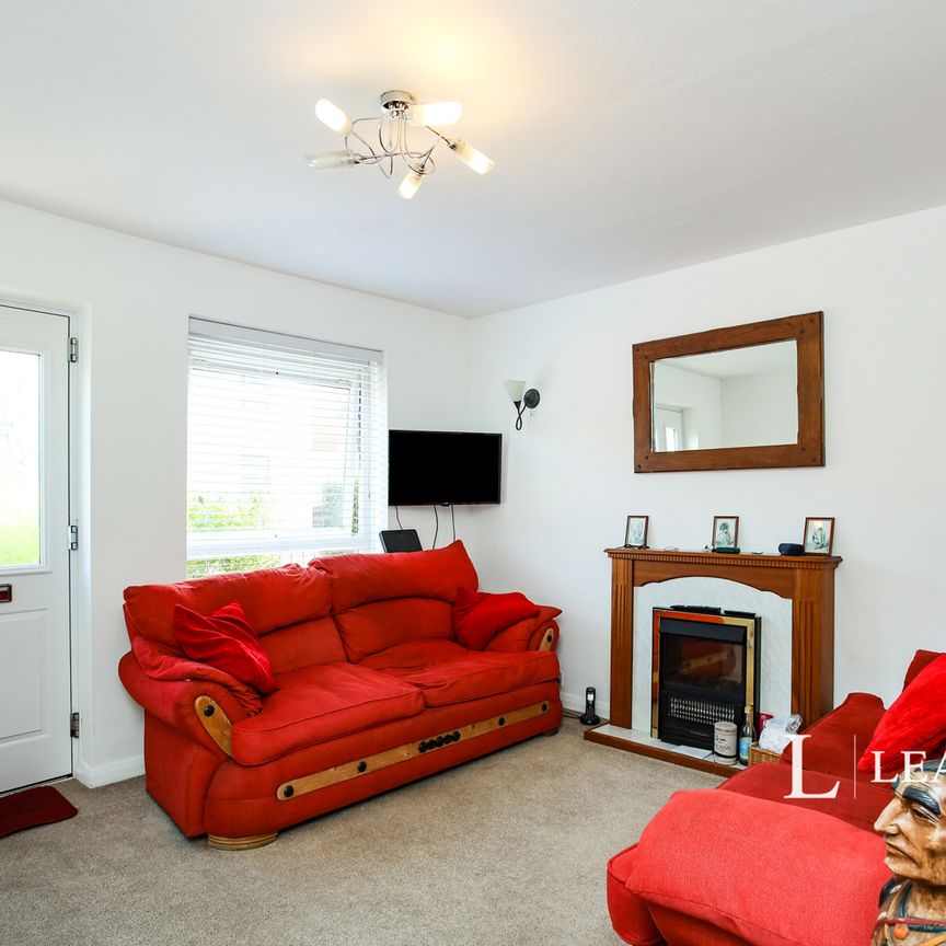 2 bedroom house to rent Lavender Hill, TN9 - Photo 1