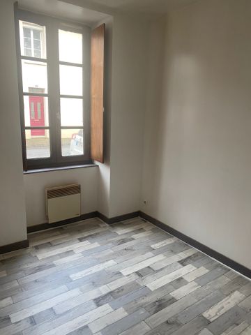 Location Appartement 2 pièces 27m² ST MARS LA JAILLE 44540 - Photo 2