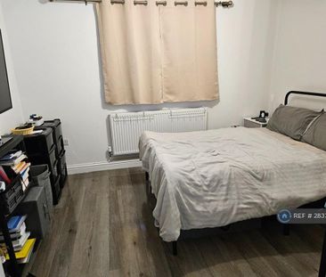 Studio to rent - Photo 5