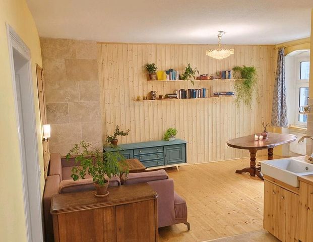 Möblierte Altbauwohnung in Berlin-Gesundbrunnen - Photo 1