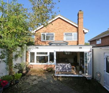 4 bedroom detached house to rent - Photo 6