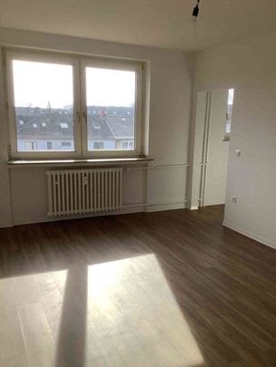 Renovierte 2 Zimmer mit Balkon, und barrierefreien Zugang - Foto 1