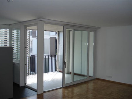 "Grosszügige 3.5-Zimmer-Wohnung in Zürich-Seebach" - Foto 3