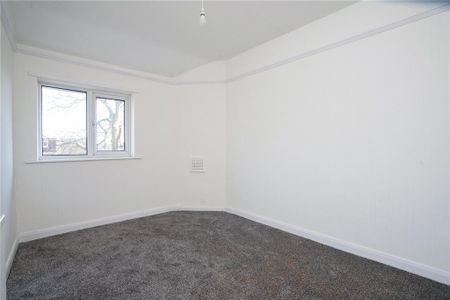 3 bedroom end of terrace house to rent - Photo 3