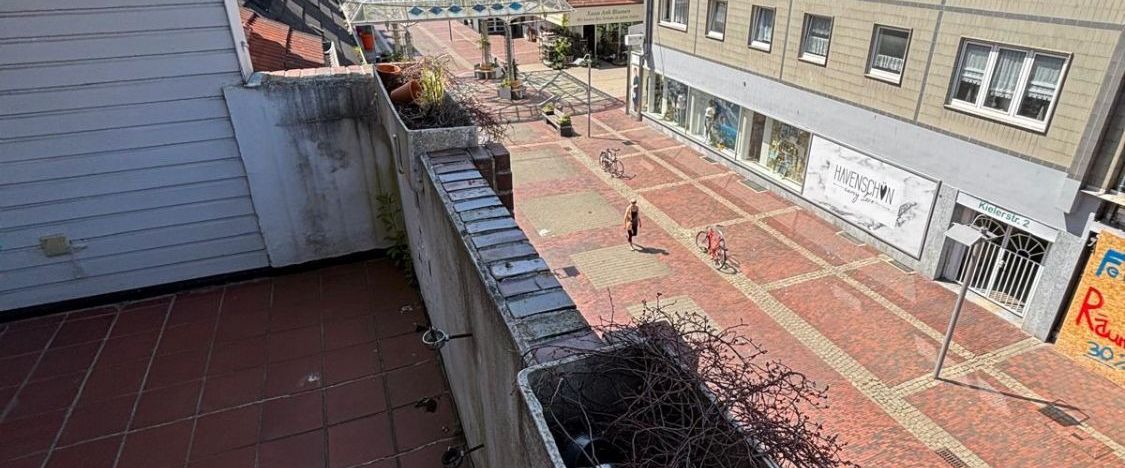 Große 3 Zimmerwohnung im 2.Obergeschoß in zentraler Lage von Wilhelmshaven - Foto 1