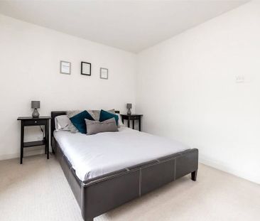 1 Bed Flat, Fraser Place, AB25 - Photo 2