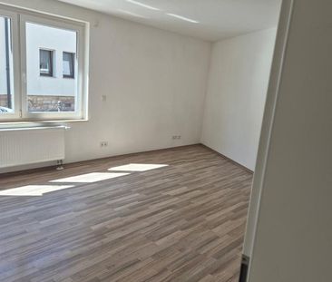 SCHÖNE 2- RAUMWOHNUNG in EDERSLEBEN - Photo 3