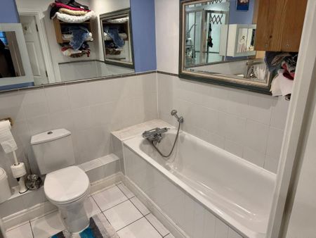 2 bedroom apartment to rent - Photo 5