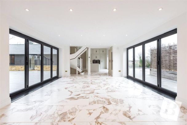 4 bedroom house to rent - Photo 1