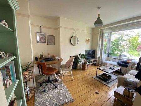 Kingston Upon Thames, Surrey, KT1 - Photo 2