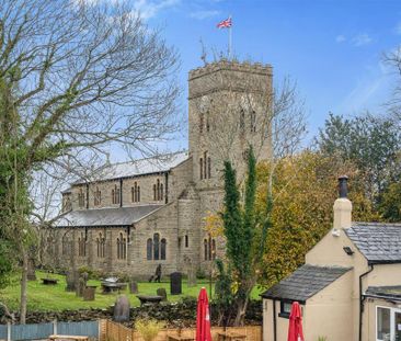 3 bedroom end of terrace house to rent - Photo 2