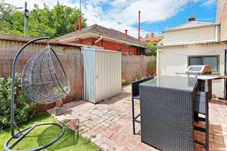 8 Dow Street, South Melbourne VIC 3205 - House For Rent | Domain - Photo 5