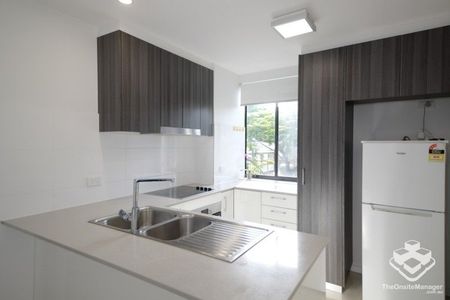Furnished two bedrooms at central of Toowong - Photo 3