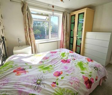 3 bedroom semi-detached house to rent - Photo 4