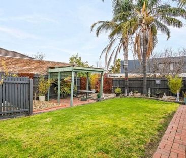 Spacious 3-Bedroom Home for Rent – 6-Month Lease - Photo 4