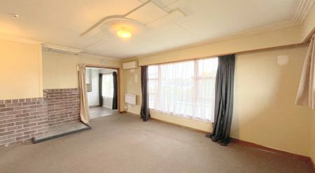 Charming Home in the Heart of Glengarry - Photo 3