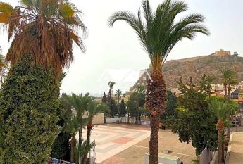 Alquiler de piso en Calle Jovellanos