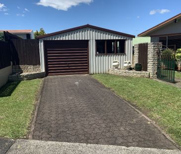 Sitting High on Highland - Pukete - Photo 2