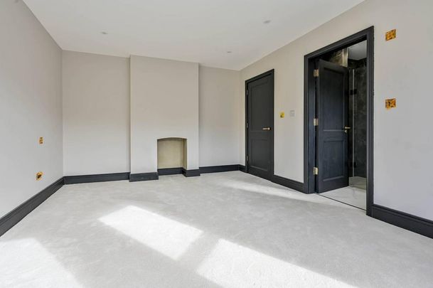 4 bedroom detached house to rent - Photo 1