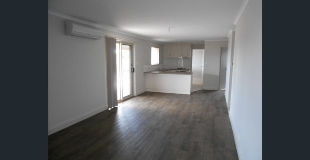 Great Western Location! - Photo 1