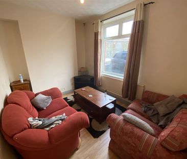 Room For Rent Brook Street, Pontypridd - Photo 1