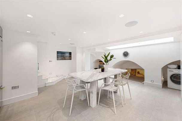 Lower Belgrave Street, Begravia, SW1W - Photo 1