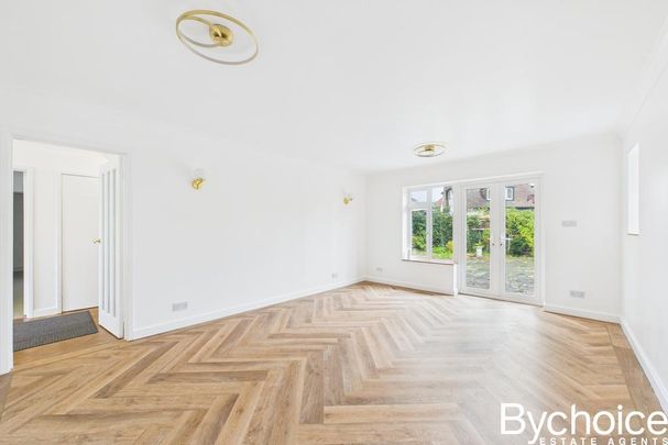 2 bedroom bungalow to rent - Photo 1