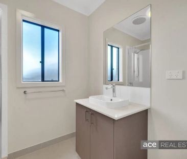 “Setting the Trend in Truganina” - Photo 4