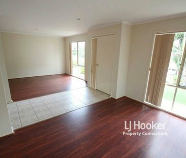 BEAUTFUL FAMILY HOME IN A PRIME LOCATION! - Photo 1