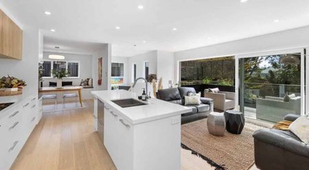 Modern 4-Bedroom Home with 2 Living Areas in Prime Pt Chevalier - Photo 4