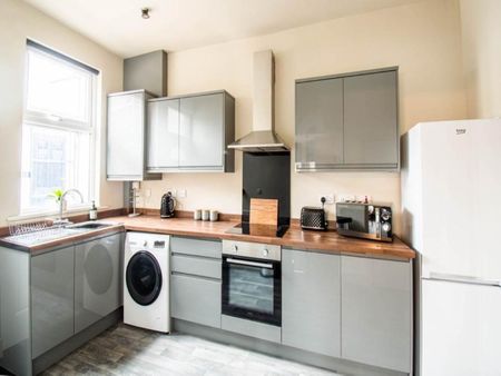Dewsbury Road (Room 2), Beeston, Leeds - Photo 2