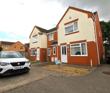 2 bedroom end of terrace house to rent - Photo 2