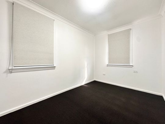 Renovated&comma; Three Bedroom Home&excl;&excl; - Photo 1