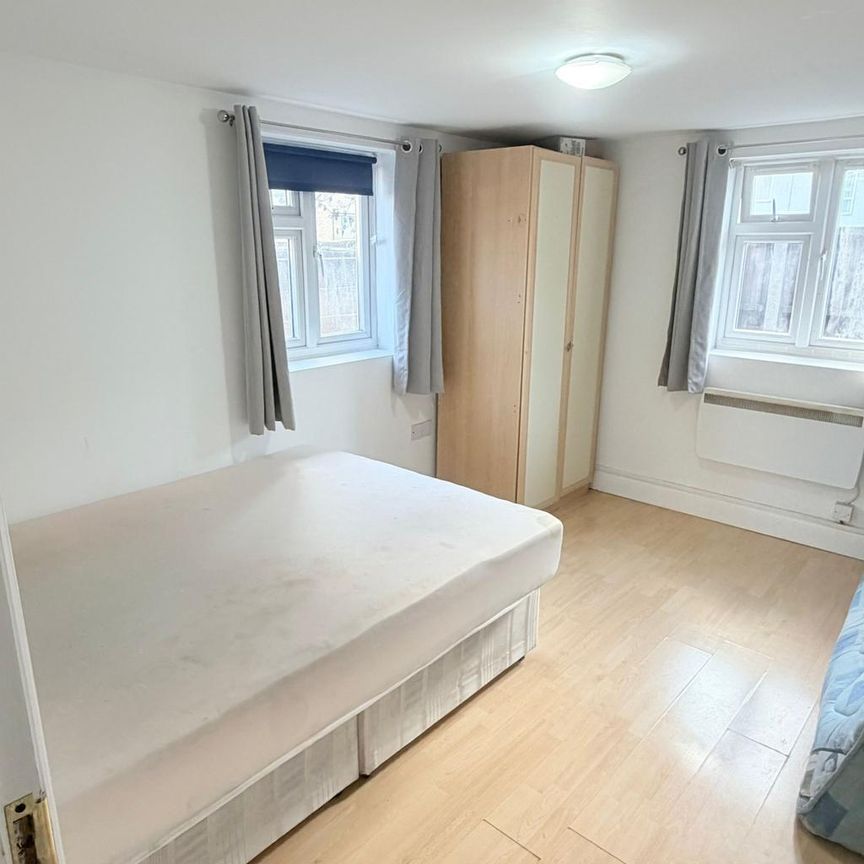 2 bedroom bungalow to rent - Photo 1