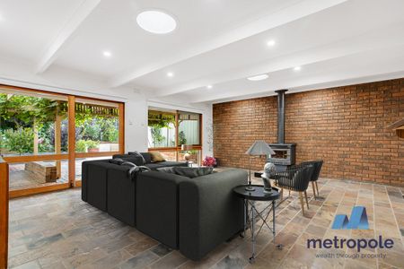 16 Beddoe Road, VERMONT, VIC - Photo 5