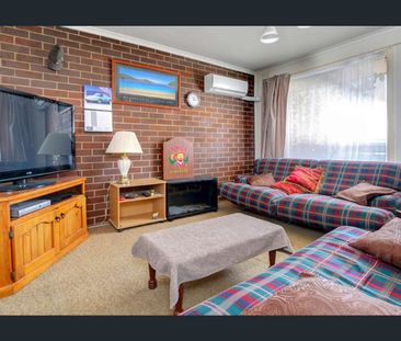 *** Unit 1 Now Available - Convenient Location - 2 BED ~ 1 BATH ~ L... - Photo 1