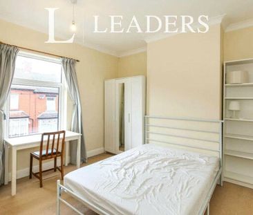 2 bedroom house to rent Thistleberry Avenue, Newcastle, Staffordshi... - Photo 5