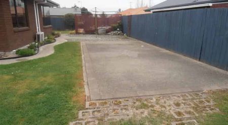 Fabulous Spacious Home - Photo 3