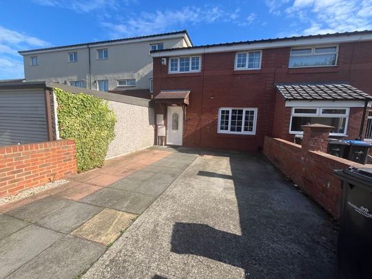 Castlewood, Thorntree, Middlesbrough - Photo 1