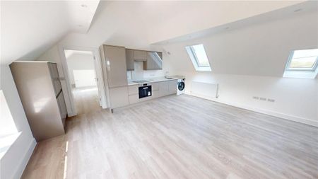2 bedroom penthouse to rent - Photo 3