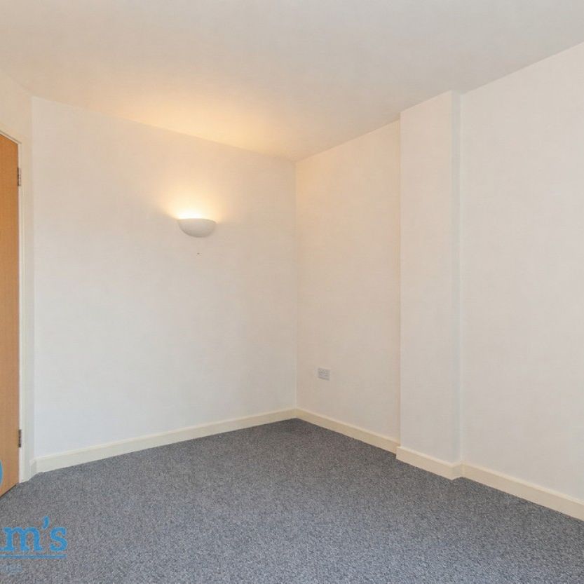 2 bed Ground Floor Flat for Rent - Photo 1