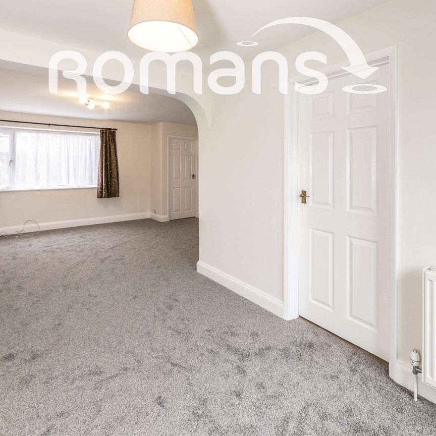 Fairwater Drive, Woodley, RG5 - Photo 1