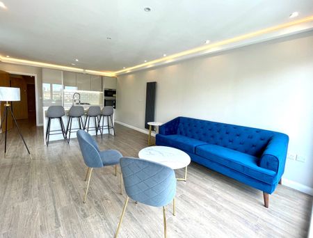 3 Bed Flat, Lavender Hill, SW11 - Photo 3