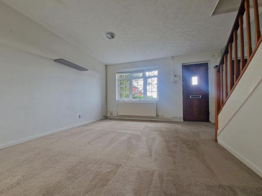 3 bedroom end of terrace house to rent - Photo 1