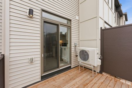 For Lease - 233 Anyolite Private, Barrhaven, Ontario - Photo 5