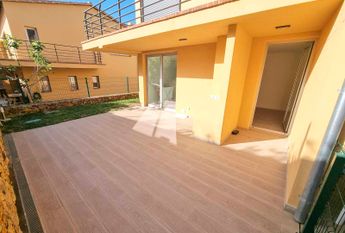 Moradia T3 Duplex para Arrendamento Anual em Algoz